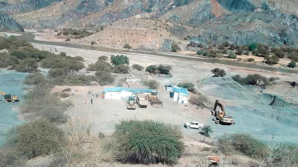 Zona de extracción ilegal de oro, sector de K’uchu Pujru de la comunidad de Molle Aguada.
Fuente: Segunda inspección al área de Molle Aguada.
