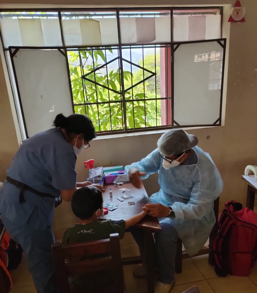 Atención médica en el Centro de Salud Narváez.